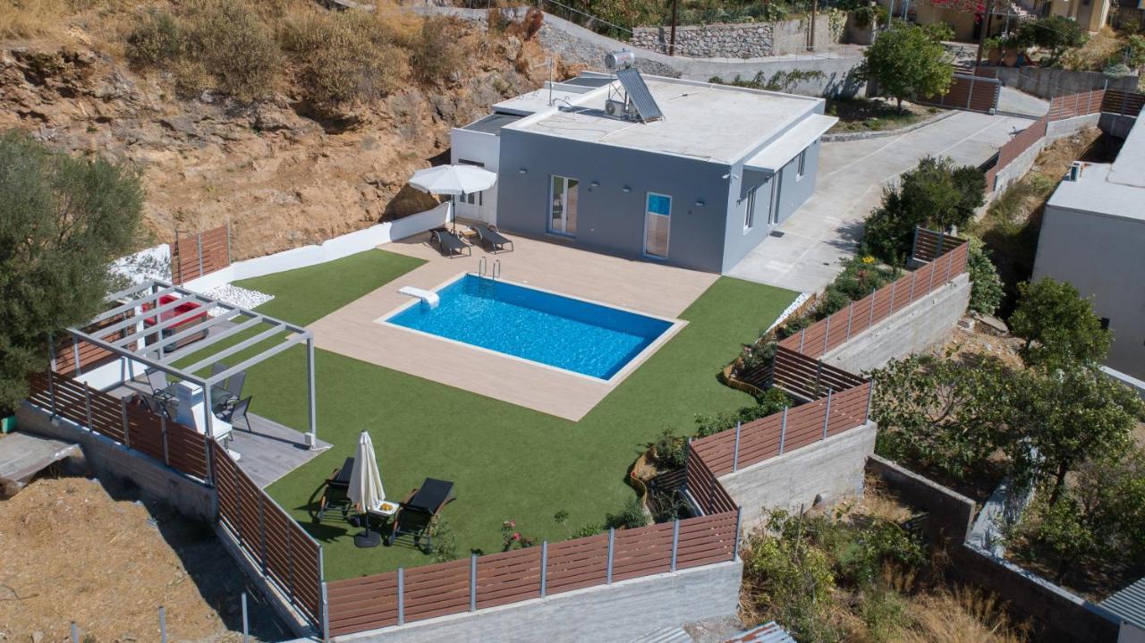Villa Neonis Spílion エクステリア 写真
