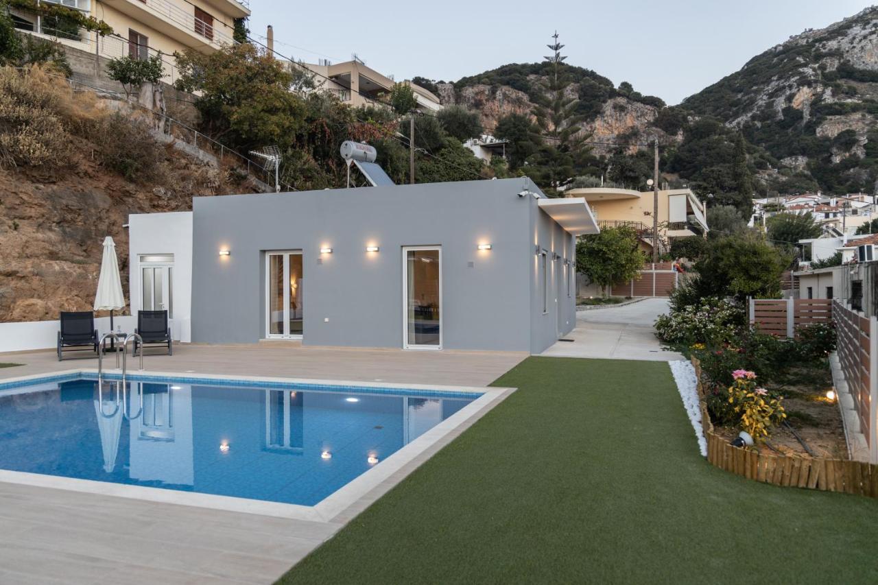 Villa Neonis Spílion エクステリア 写真