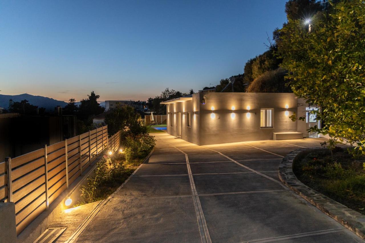 Villa Neonis Spílion エクステリア 写真
